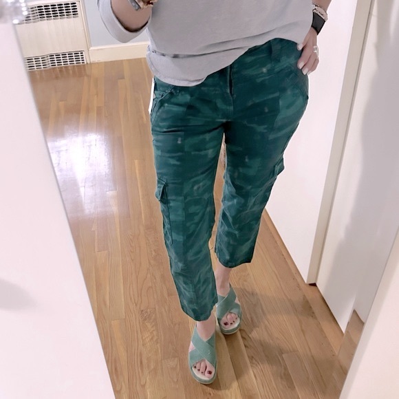 Anthropologie Austin Green Camo High Rise Cargo Pants - Picture 5 of 12